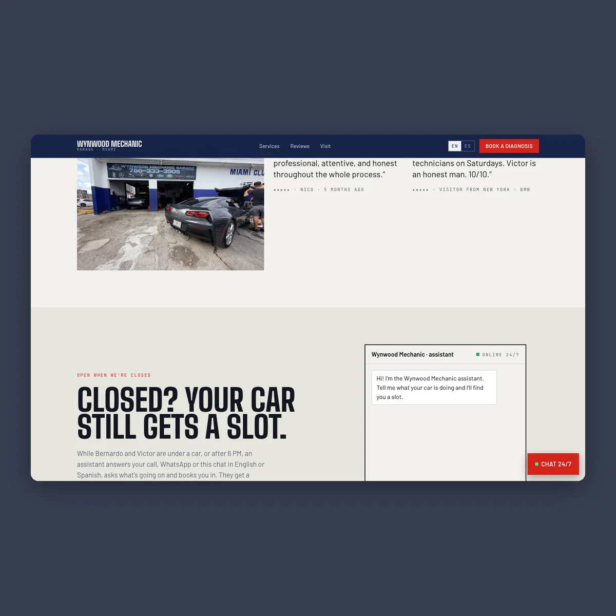 Wynwood Mechanic Garage: prototipo de web de taller mecánico en azul marino y rojo, sección del chat o final en escritorio